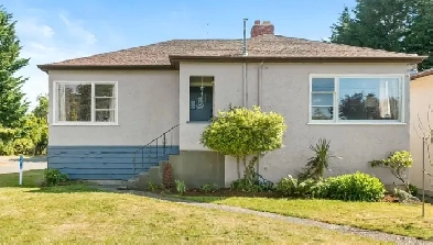House for Sale - Gordon Head Image# 1