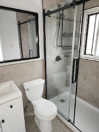 1 BDRM- Verdun - Fully renovated Image# 4
