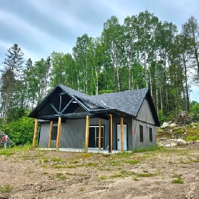 WATERFRONT CHALET - 1255 SNAKE CREEK RD, MATTAWA, ONTARIO Image# 2