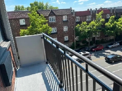 Studio disponible le 1er août, près du metro Villa Maria Image# 1