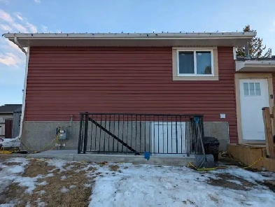 legal basement suite for rent in castleridge Image# 5