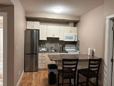 2 bed 2 bath July free Image# 1