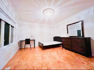 private room with washroom独立屋套间 Image# 3