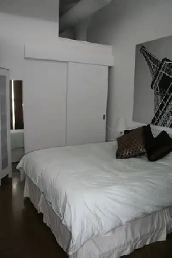 1 Bedroom Kaufman Loft on 3rd Floor in Downtown Kitchener Image# 4