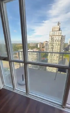 Private Bedroom for Rent – Prime Downtown Toronto Location! Image# 8