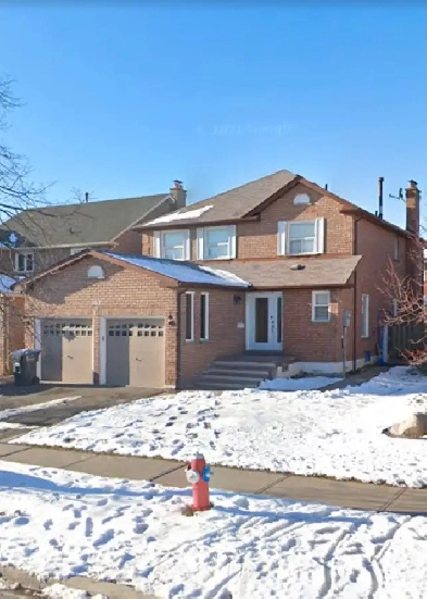 BASMENT ROOM FOR RENT NEAR SHERIDAN COLLEGE Image# 1