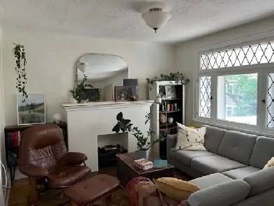 2 bedroom top floor apartment for rent in Hintonburg Image# 10