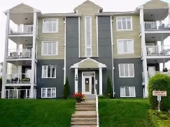 superbe condo à superbe prix pour location rapide Image# 2