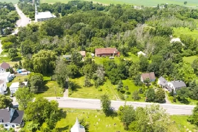 St-Jean-sur-Richelieu, maison à rénover et droits construction. Image# 6