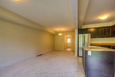 3 bedroom 3 bathroom for affordable rent in Cambridge Image# 1