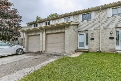 3 Bedroom Townhouse for Sale in Cleardale Neighbourhood Image# 7