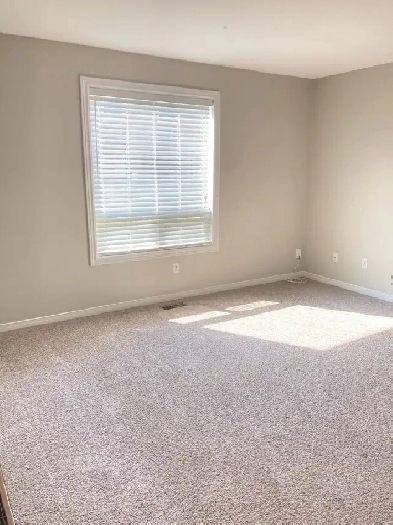 2 Bedroom Apartment for Rent Starting August 1st Image# 1