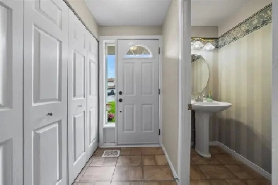 1150 Grenoble Cr - Orleans Wood - Hamre Team Image# 4