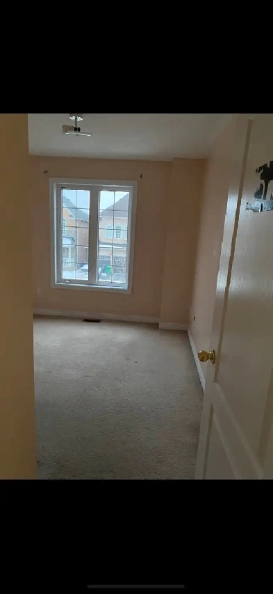 room for rent Image# 1