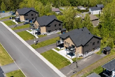 12PLEX  REVENUS ANNUELS 215 232$  COATICOOK Image# 3