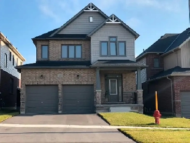 4 Bedroom Executive Home for Lease in Westridge, Orillia Image# 2