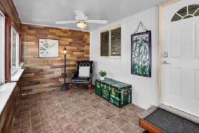 ONE-FLOOR LIFESTYLE - 2 BED, 1 BATH Image# 8