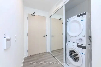 2 Bedroom condo at VMC for  ONLY 2500 Image# 4