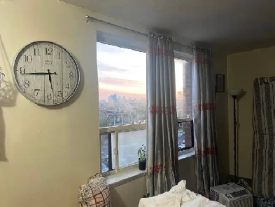 Female sharing apartment available (Midland and Lawrence) Image# 1