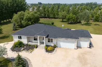 135 Phil-Chris Way, Custom Built Home for Sale in Ramblewood Image# 9