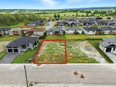 Bedard Real Estate Team - 720 West St, Hawkesbury Image# 1