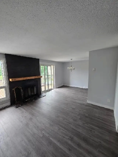 For Rent, 2 Bedroom 2 bath Newly Renovated Condo in Barrhaven Image# 16