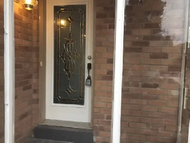 4 Bed Main Det House to Rent Back/Side Yards Prkng Heartland Mis Image# 9