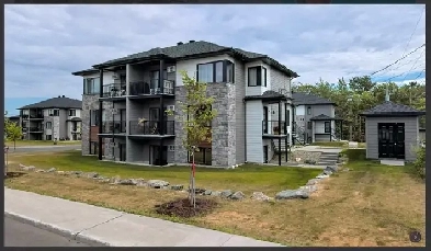 Condo 4 1/2 en cessation de bail Image# 3