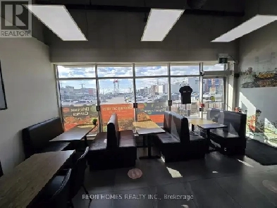 High Foot Traffic Location – Ready-to-Go Restaurant Image# 1
