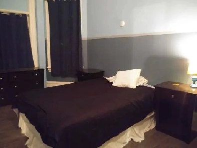 Very large room for rent ground floor Smiths Falls Image# 3