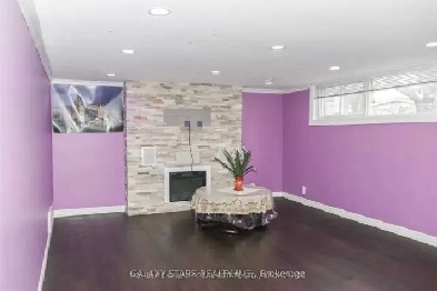 WELL MAINTAINED BASEMENT NEAR MARKHAM & LAWRENCE IN SCARBOROUGH Image# 4