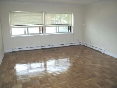 Bachelor Apartment - Yonge and St. Clair Image# 4