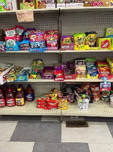 Store for lease Image# 3