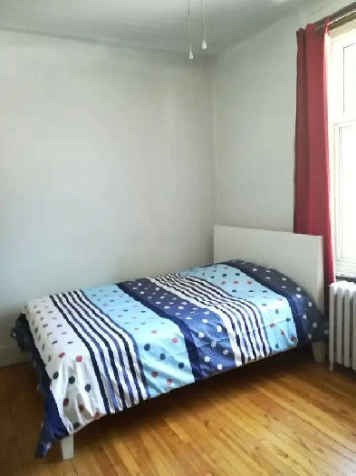 ROOM For FEMALE, ALL INCLUDED, Vendome metro FRONT, AUGUST 1st Image# 1