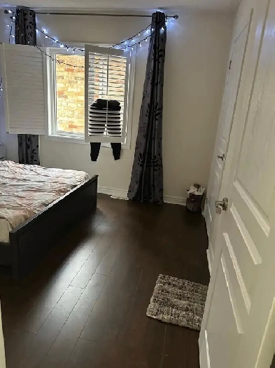 private room for female Image# 4