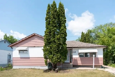 Newly renovated 5 beds 2.5 baths in Crestview. Image# 3