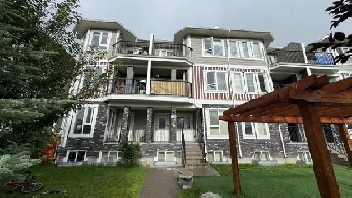 2 BR Condo $1495 Rapid Bus Serv to Foot Hill SE CL SCHOOL LRT Image# 4