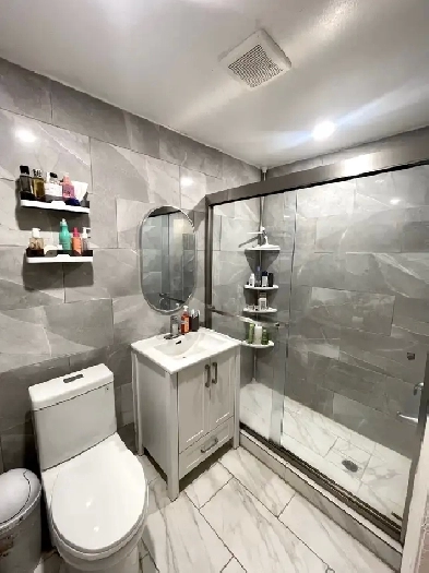 2 1/2 Apartment (1 bedroom & 1 kitchen) - Near Metro Plamondon Image# 2