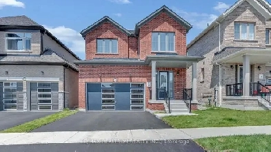 Beautiful and Spacious 4 Bdrm Home with Double Car Gar! Image# 3
