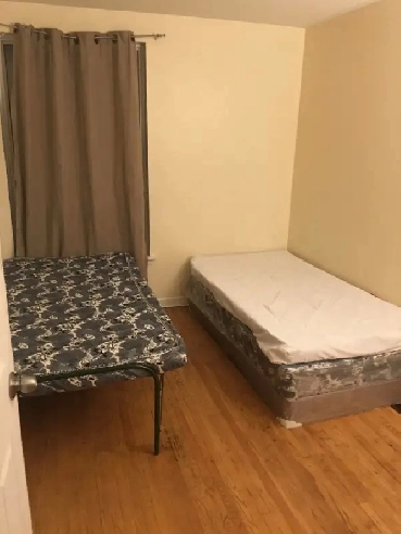 Room For Rent to Students near Humber College Image# 1