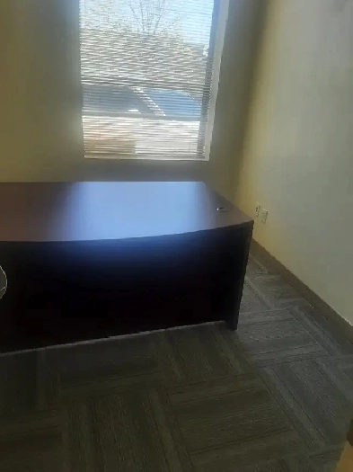 2 OFFICE UNITS FOR RENT Image# 1