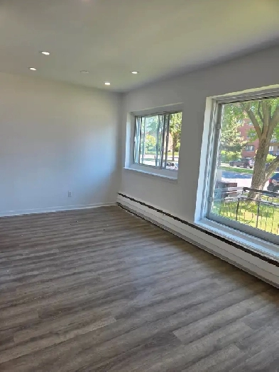 Renovated 4.5 for rent in Ville Saint-Laurent Image# 4