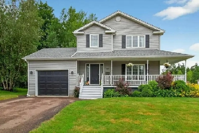 This stunning home is close to parks, schools, and all amenities Image# 1
