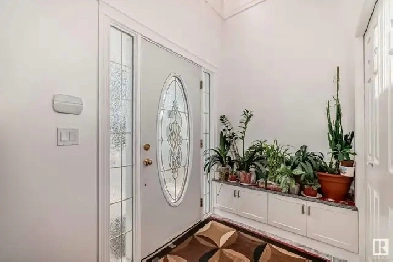 9646-73ave house for sale Image# 9