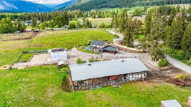 561 60 St SE, Salmon Arm, BC - 9.86 Acres Image# 2