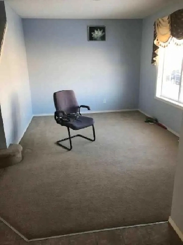 3 Beds 2.5 Baths - 2 story detached house Calgary NE Image# 1