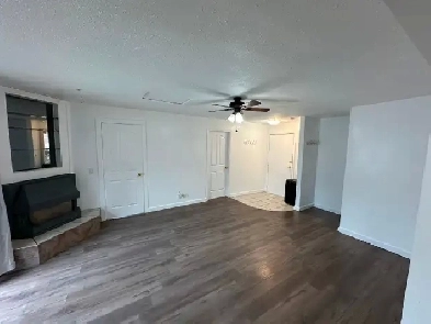 1 Bedroom, and Den. Ground Level. Utilities Incl $1600 Glenrosa Image# 1