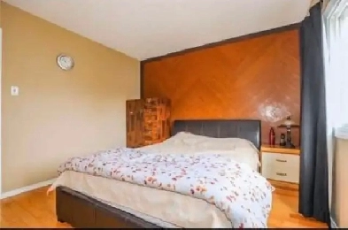 Private room with washroom Image# 1