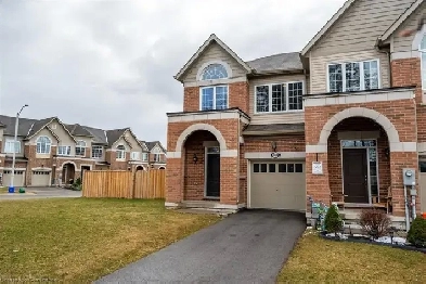 Townhouse for rent in Beamsville, Grimsby Image# 9