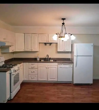 Bright one Bedroom - East Abbotsford Image# 1